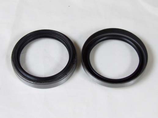 Front wheel bearing seal Front wheel bearing seal