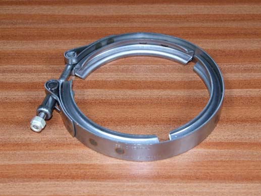 Exhaust manifold to y piece clamp Exhaust manifold to y piece clamp