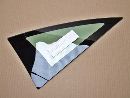 Quarter light glass (lh) Quarter light glass (lh)