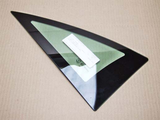 Quarter light glass (rh) Quarter light glass (rh)